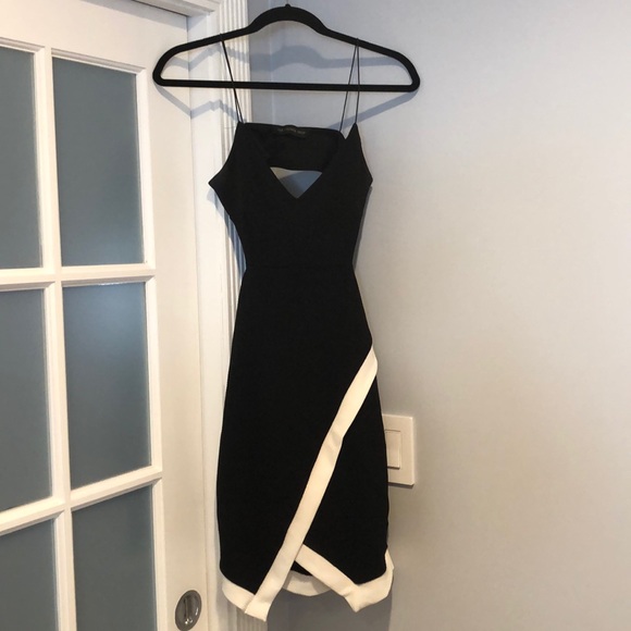 Windsor Dresses & Skirts - Black and White Midi Dress Medium